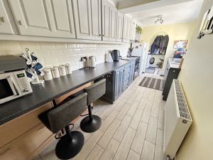 Kitchen- click for photo gallery
